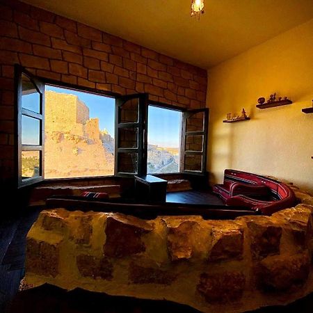 Ferienwohnung Mountain View House Karak Exterior foto